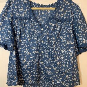 GAP Blue Floral Peasant Blouse Lace Trim Boho Top Womens